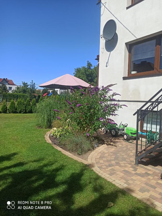 Zara Pokoje Goscinne Oraz Domek Zara Nowosc Wladyslawowo Exterior photo
